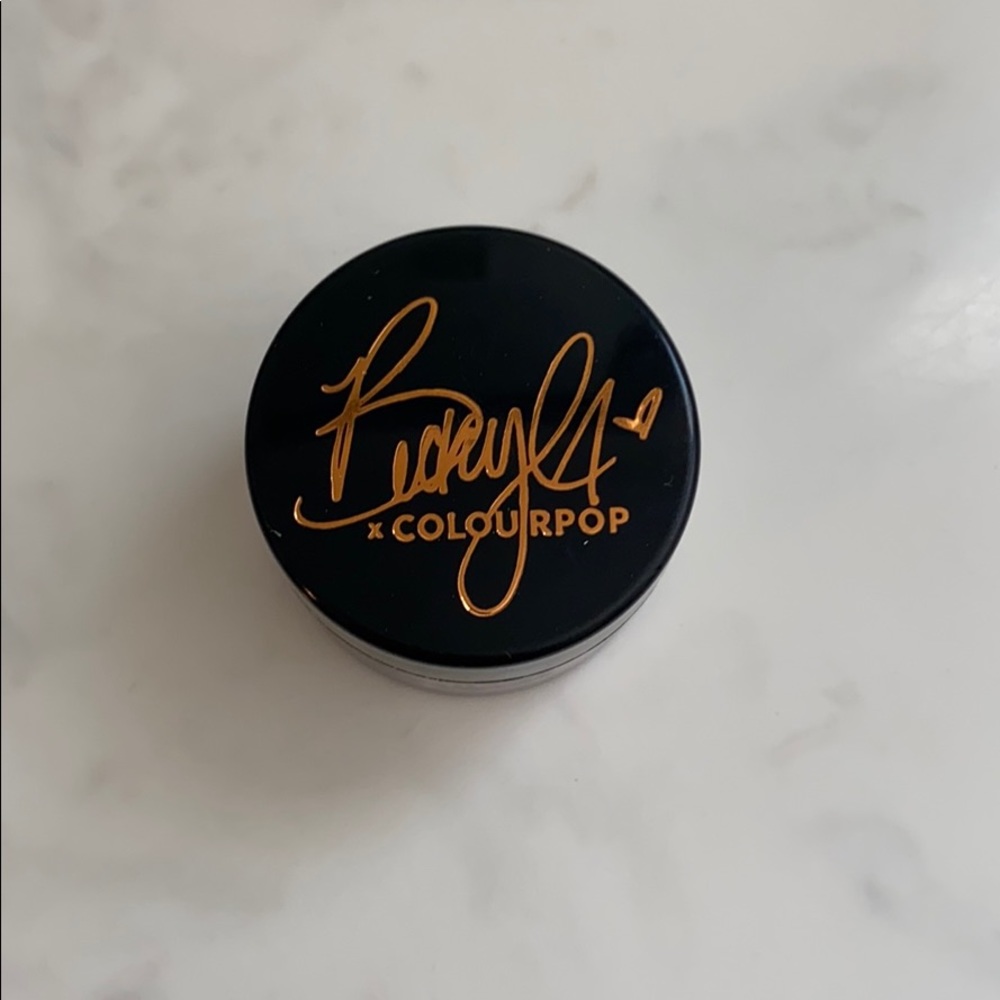 Colourpop loose highlight